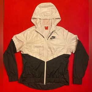 Nike Kids Medium Windbreaker